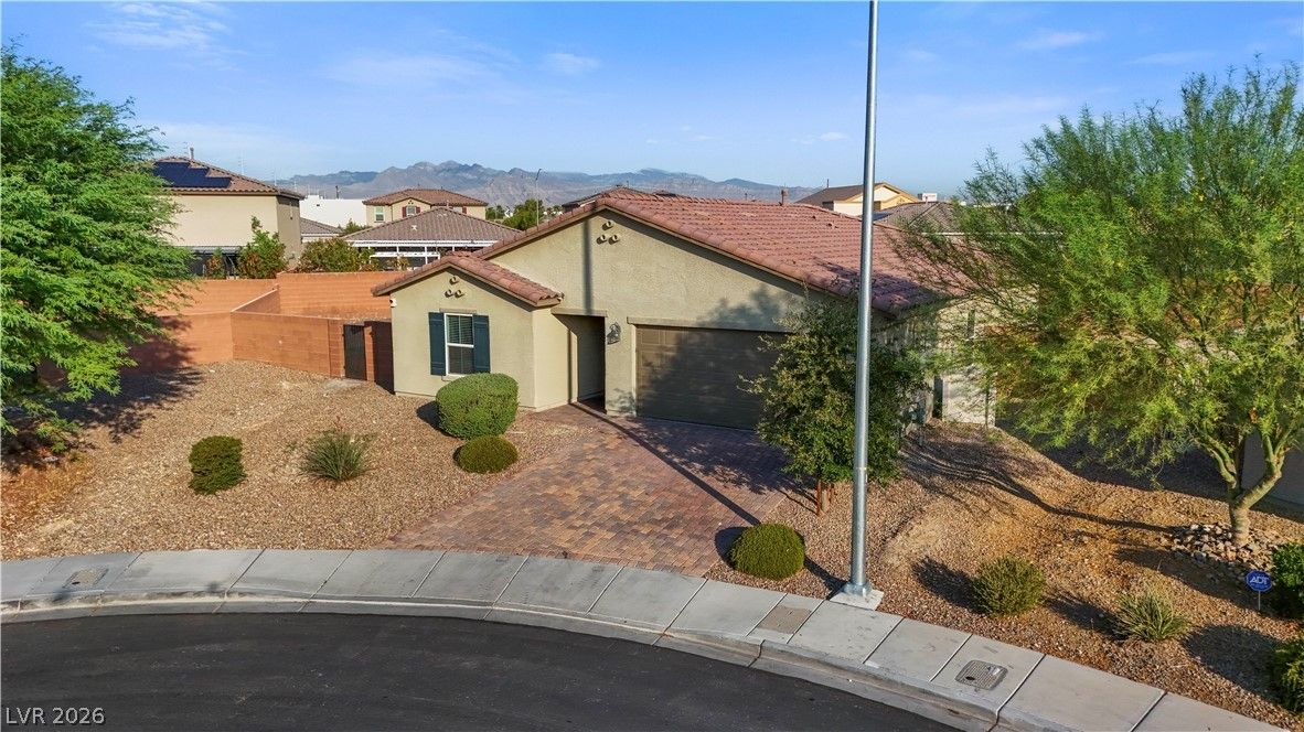 620 Sand Sage Avenue — photo 2