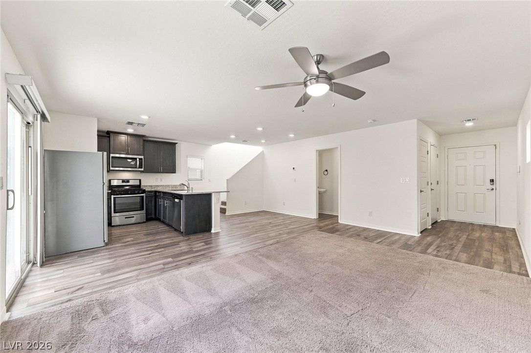 6494 Kimberly Avenue — photo 4