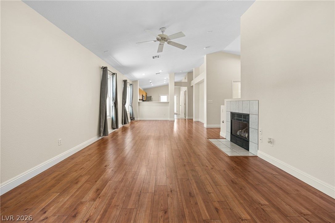 8609 Majestic Pine Avenue — photo 5