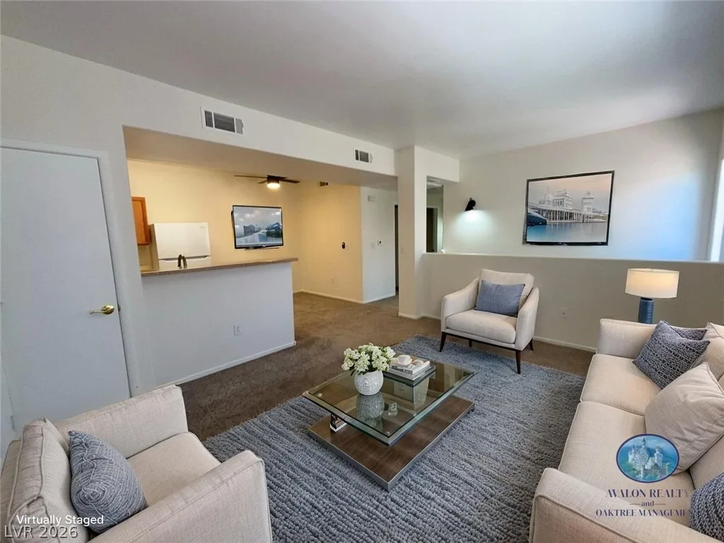2111 Hussium Hills Street 202 — photo 3
