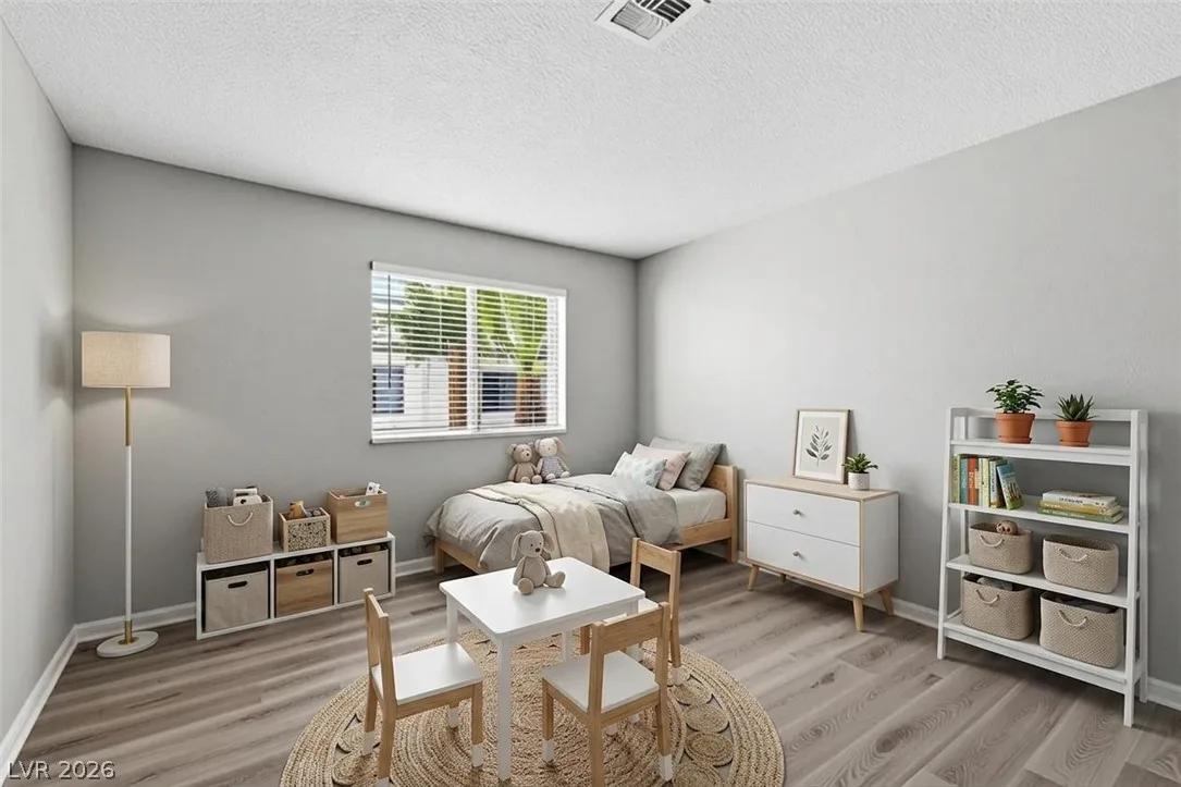 1410 Santa Margarita Street E — photo 4