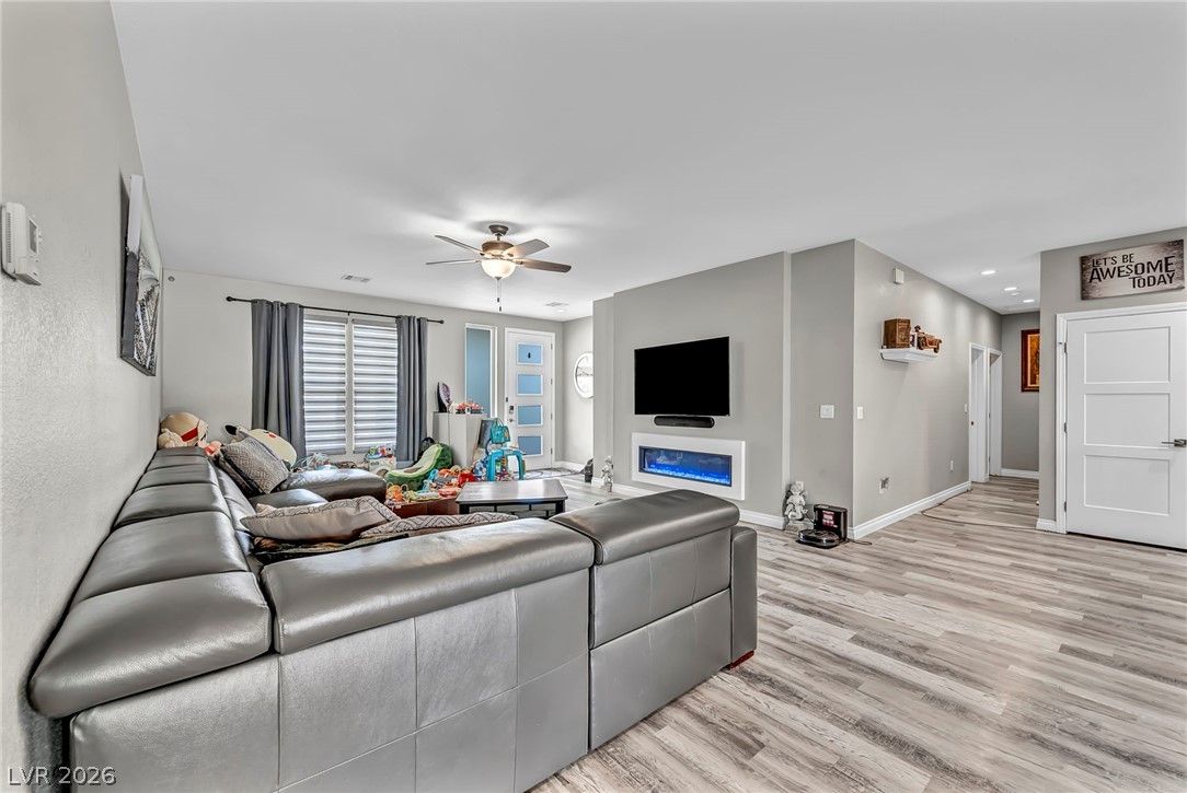 Photo 74