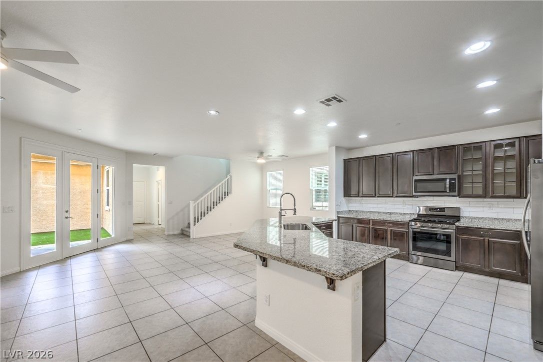 3182 Del Terra Avenue — photo 4