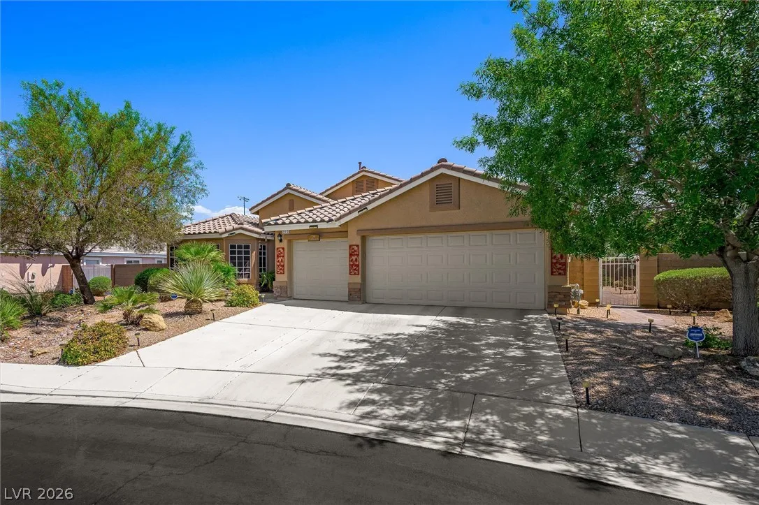 213 Whitetail Archery Avenue — photo 2