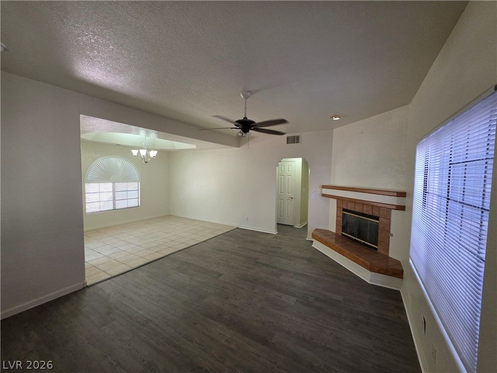 1407 Santa Margarita Street A — photo 4