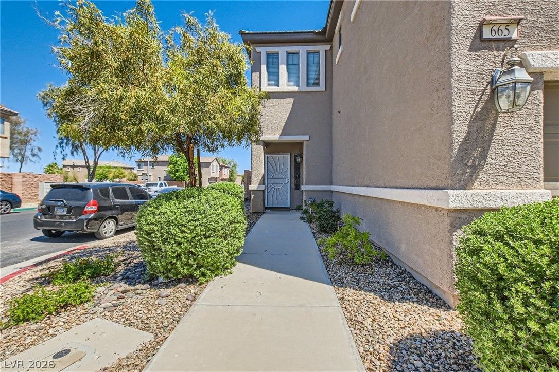 665 Calamus Palm Place — photo 5