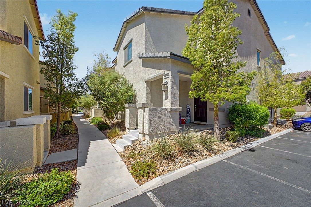 825 Star Estates Avenue — photo 2