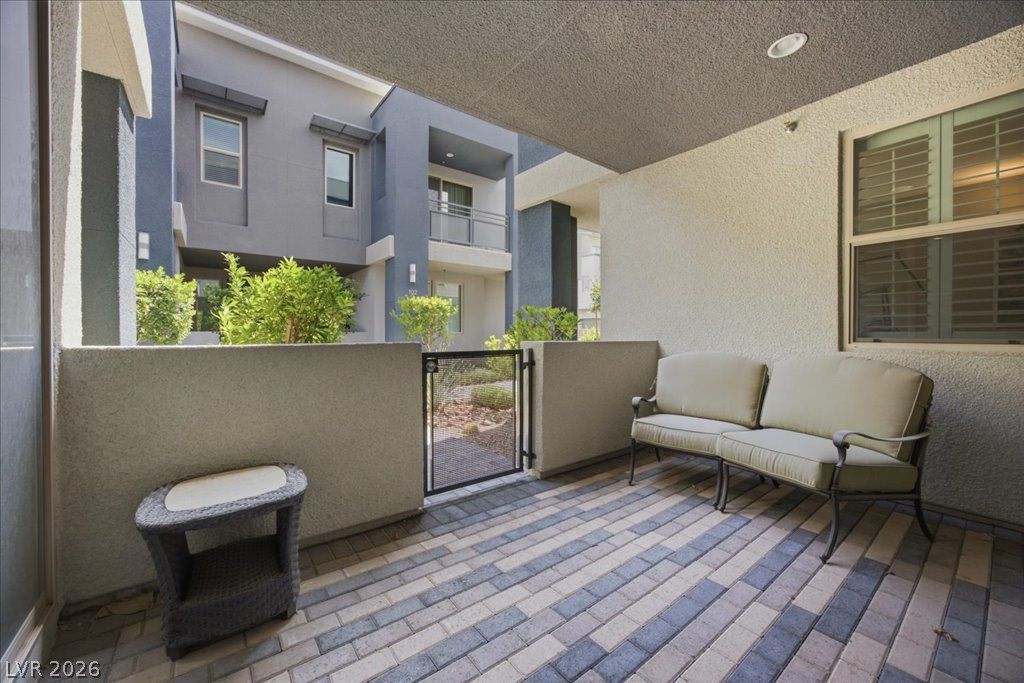 11313 Vision Peak Avenue 102 — photo 3