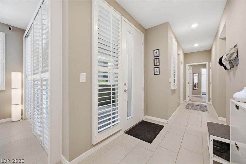 11313 Vision Peak Avenue 102 — photo 5