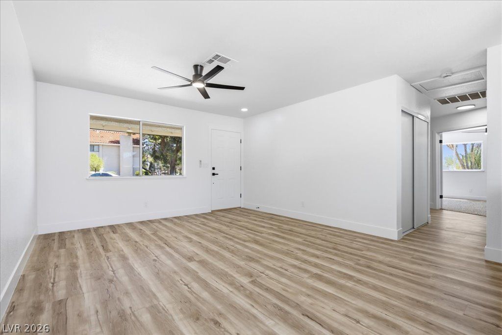 1326 Darlene Way — photo 5