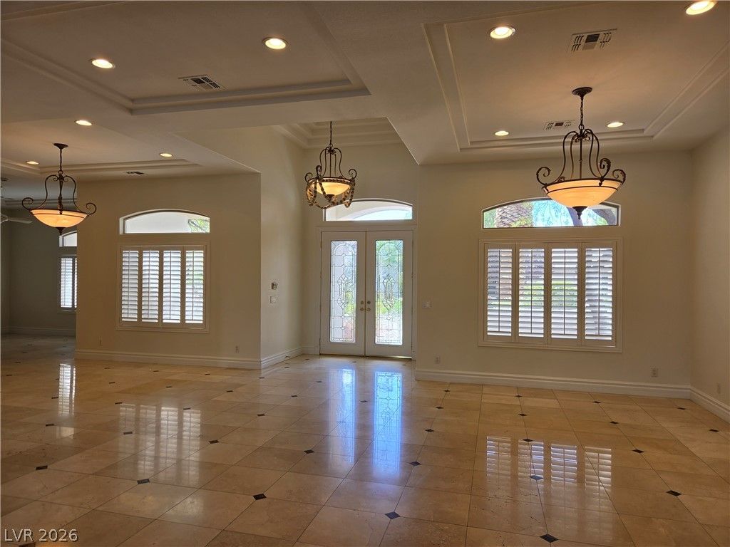 2100 Bogart Court — photo 5 of 26