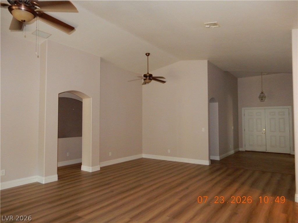 8905 Frasure Falls — photo 4 of 9