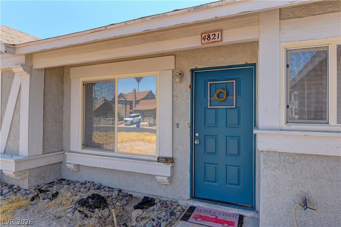 4821 Alameda Avenue — photo 4 of 15