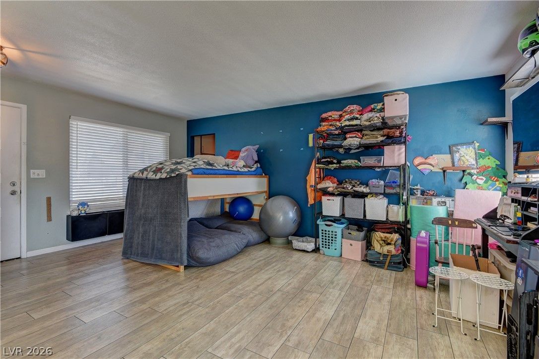 4821 Alameda Avenue — photo 5 of 15