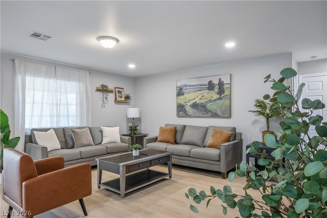 6990 West Richmar Avenue — photo 2