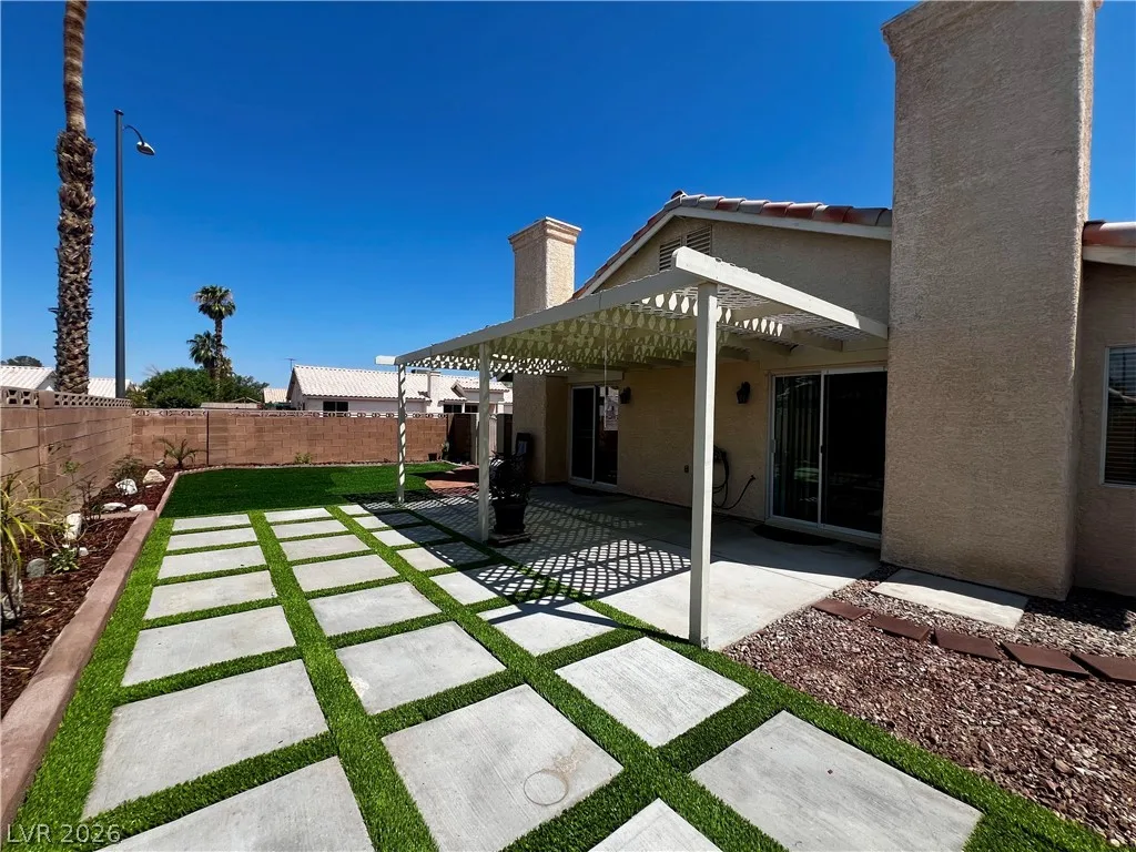 7100 Village Shore Court — photo 5