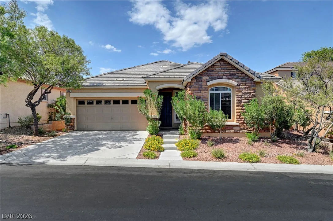 10240 Gladstone Peak Street — photo 2