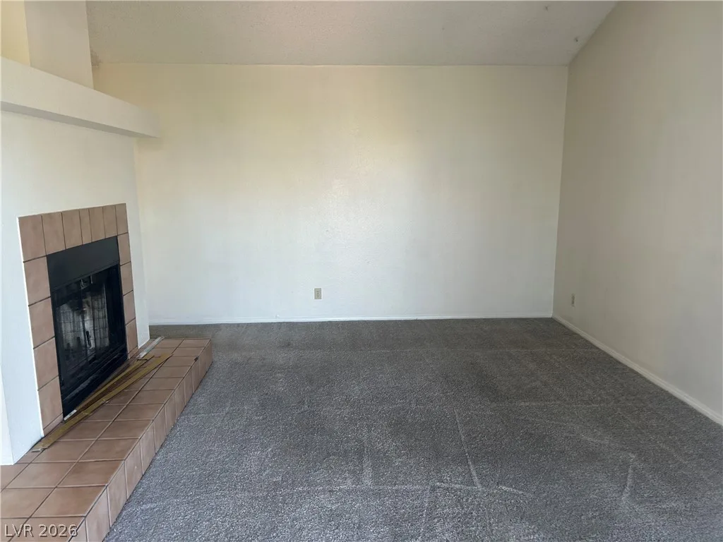 5429 Centurion Court 101 — photo 4 of 14