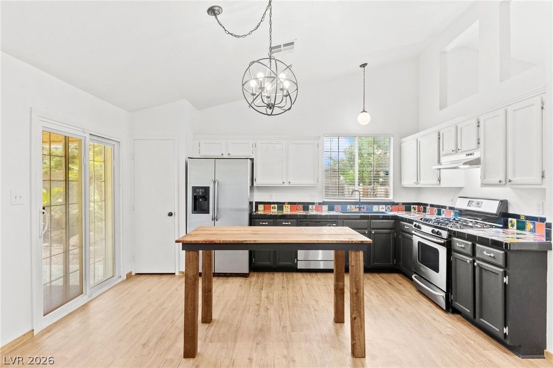 7749 Kasmere Falls Drive — photo 3