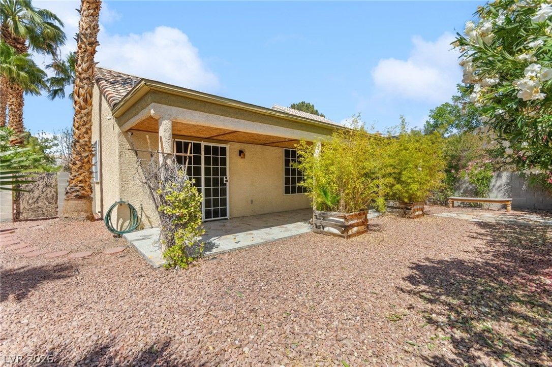 7749 Kasmere Falls Drive — photo 4