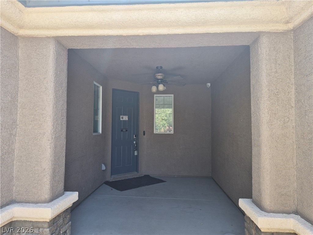 3937 East Chaffe Avenue — photo 3 of 37