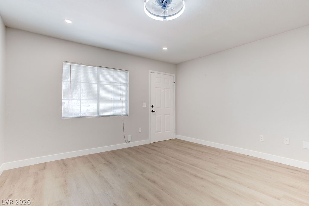 2914 Cedar Avenue — photo 5 of 36