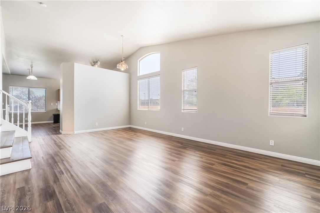 2080 Calcite Cliff Avenue — photo 4