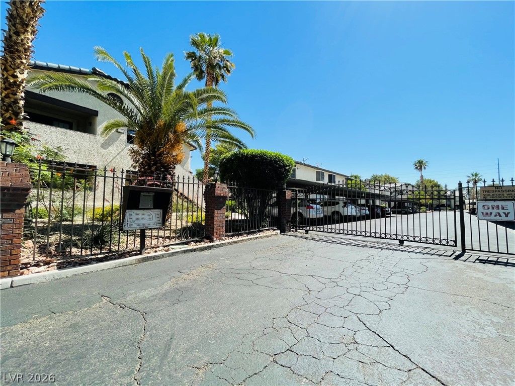 5086 Jeffreys Street 201 — photo 3