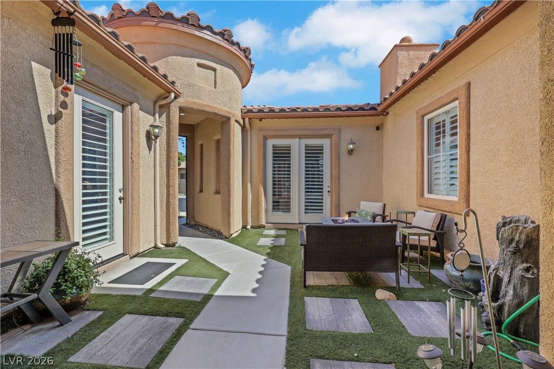 7135 Comanche Canyon Avenue — photo 3