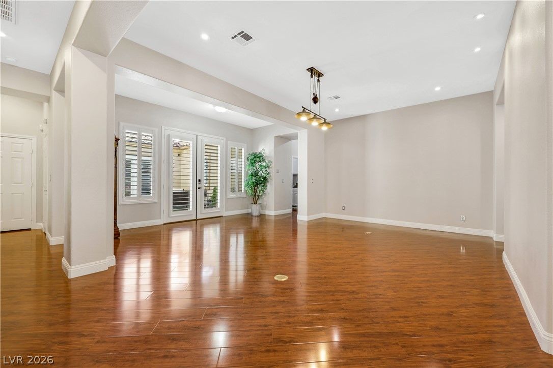 7135 Comanche Canyon Avenue — photo 4