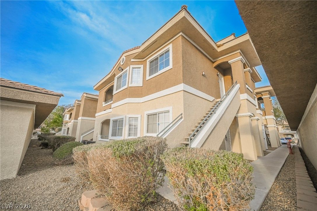 833 Aspen Peak Loop 2216 — photo 1