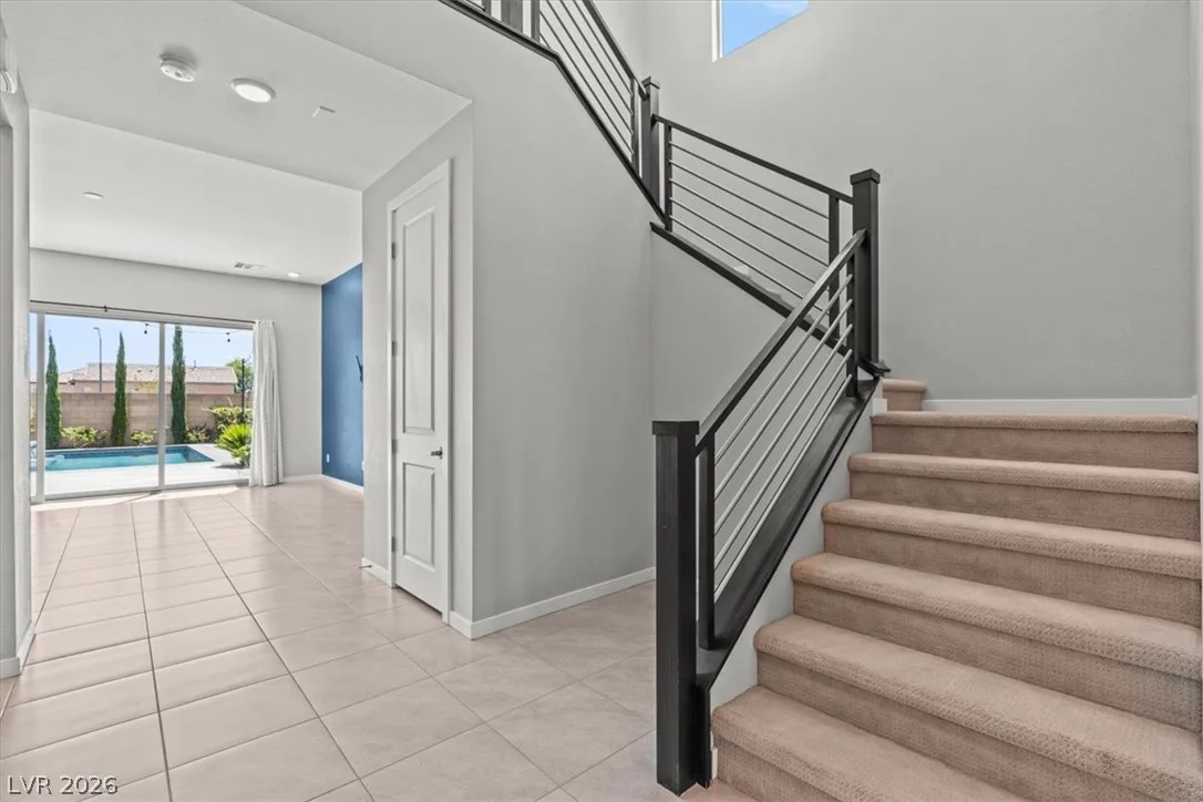 8370 Charleston Peak Street — photo 4