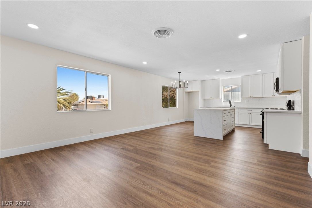 4741 San Rafael Avenue — photo 2