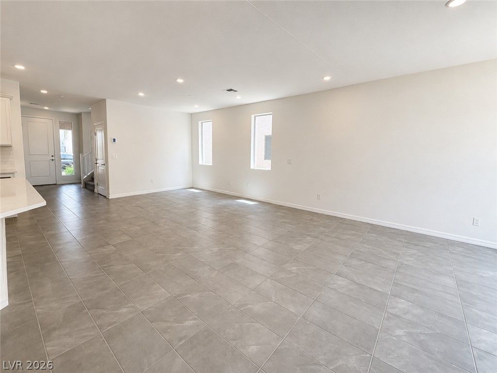 7443 Legacy Point Street — photo 4 of 6