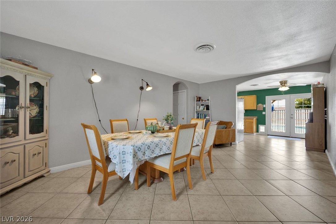 211 Fir Street — photo 3