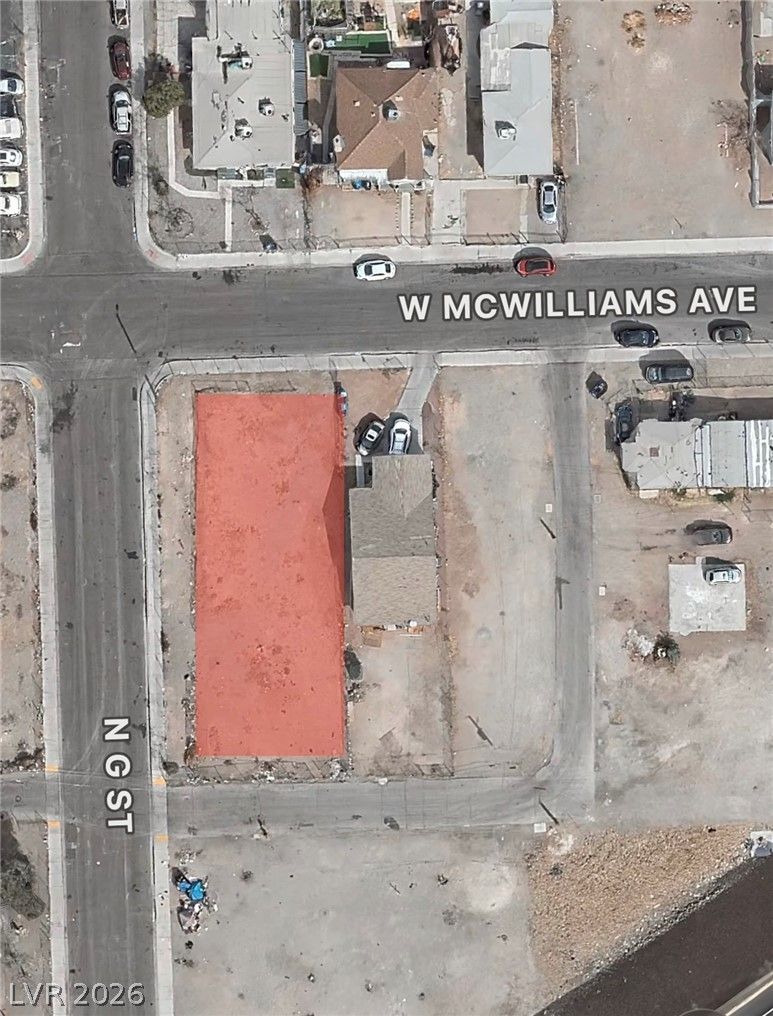 633 West McWilliams Avenue — photo 4 of 8