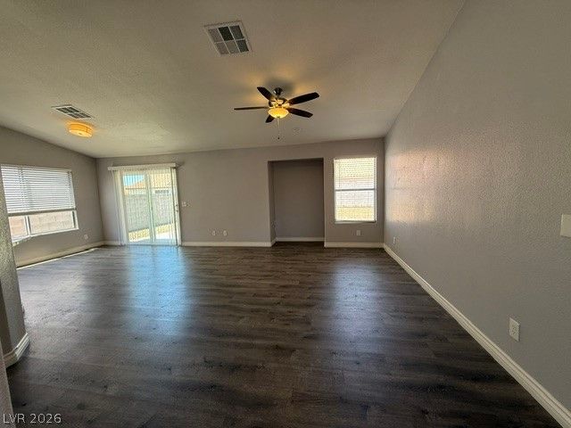 5029 Vista Del Rancho Way — photo 2 of 36