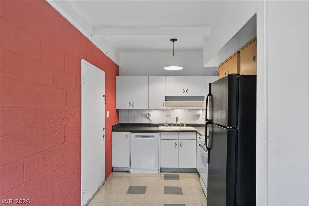 1305 Phillips Avenue 1307 — photo 5