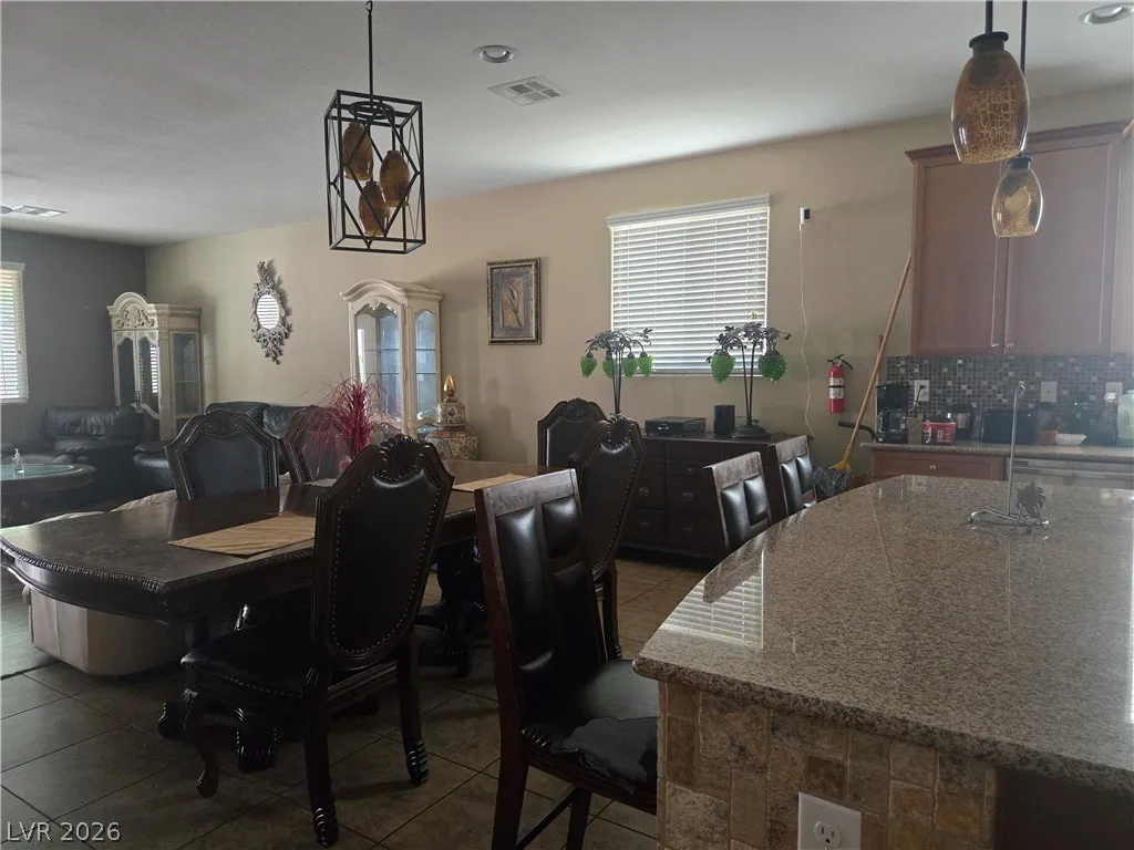 2804 Graceful Grove Avenue — photo 3 of 8