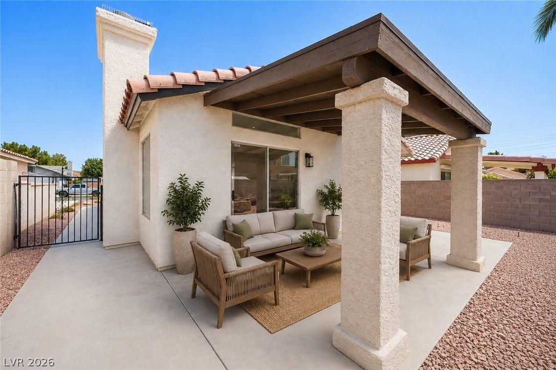 5775 Ballinger Drive — photo 4 of 22