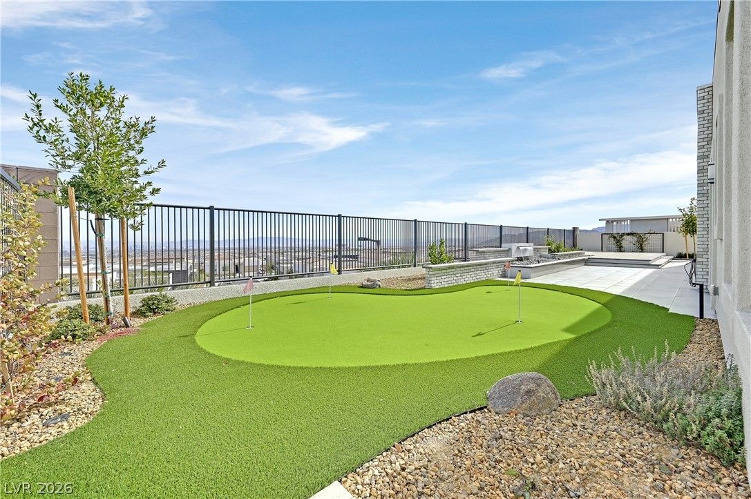 472 Sand Dune Arch Street — photo 4 of 43