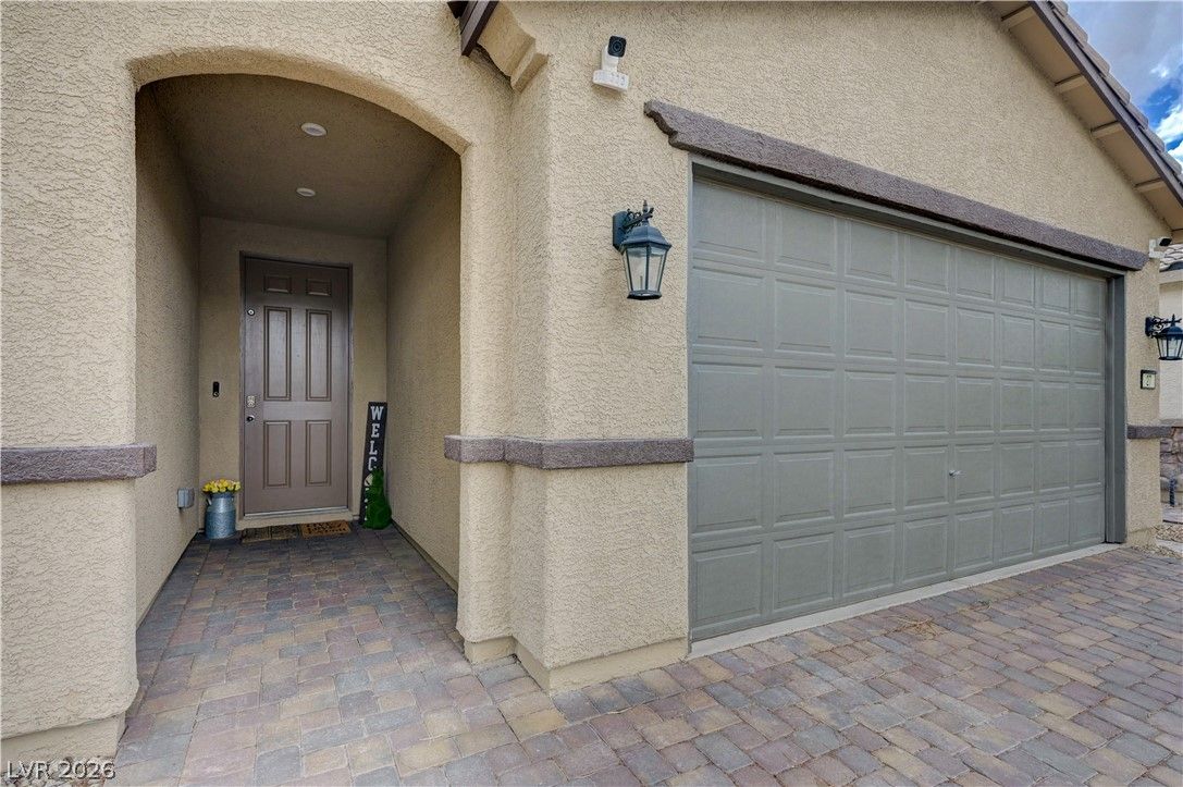 27 Red Sandstone Avenue — photo 5