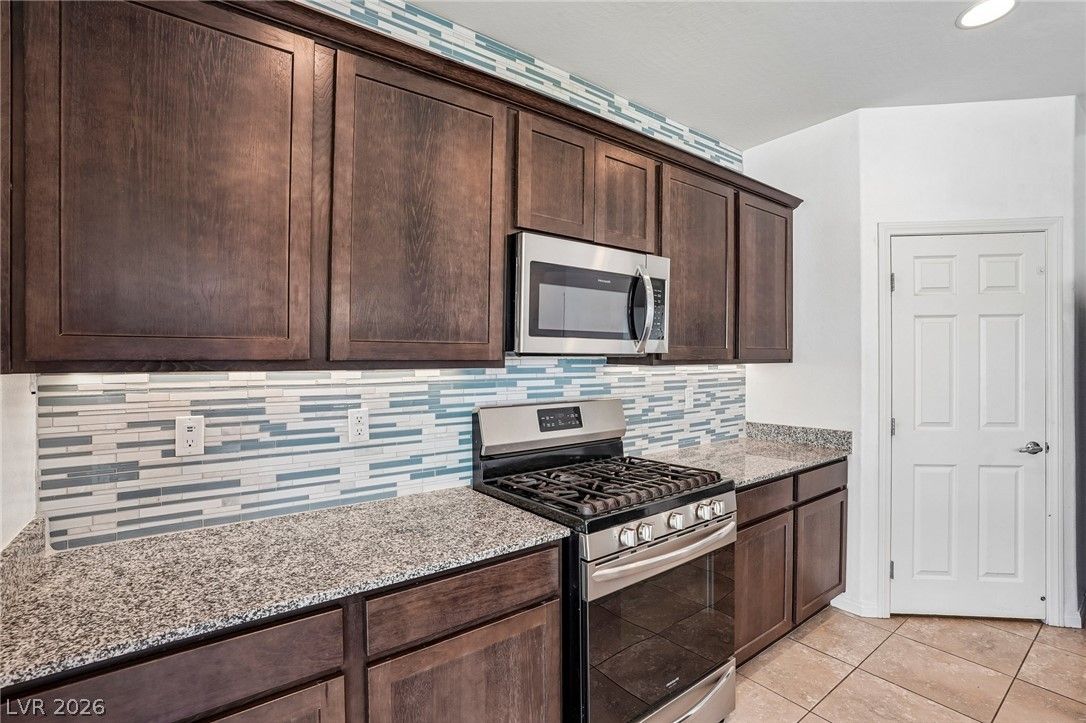 5852 Beluga Bay Street — photo 5