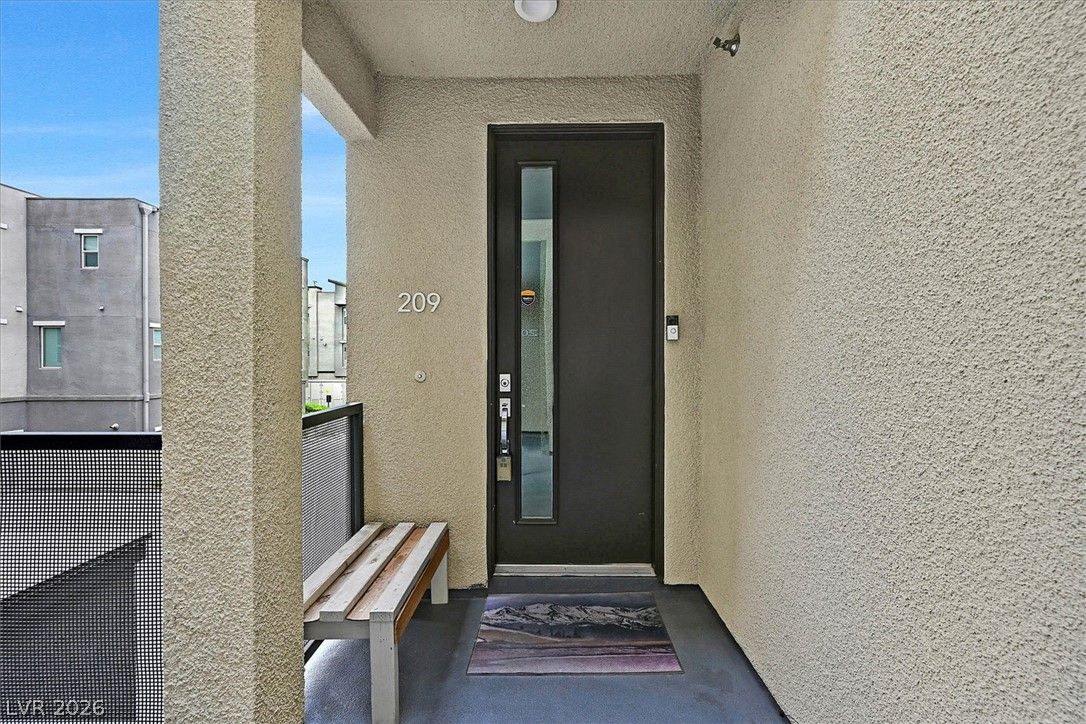 11257 Rainbow Peak Avenue 209 — photo 2