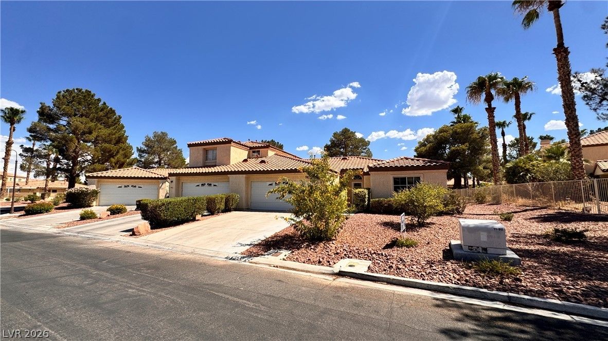 5465 Painted Mirage Road — photo 2