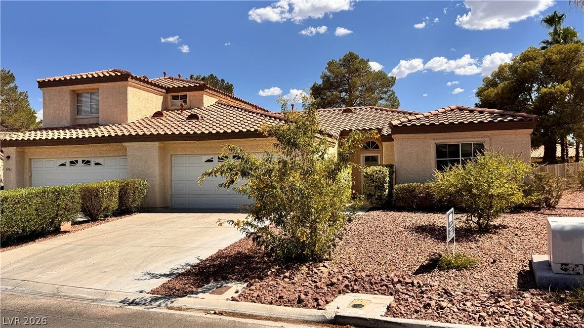 5465 Painted Mirage Road — photo 3