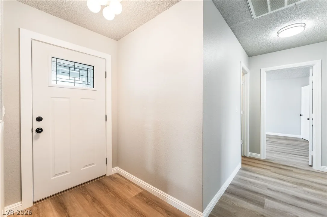 723 North Straight Street — photo 3