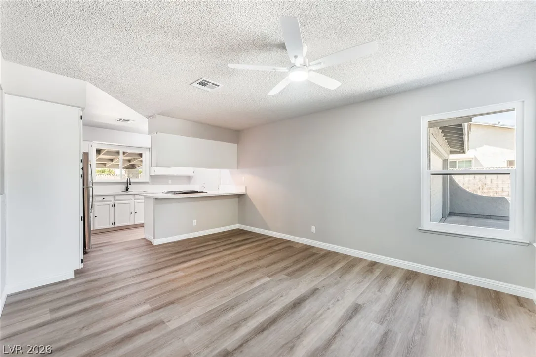 723 North Straight Street — photo 5