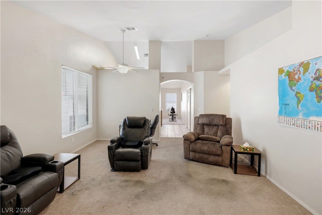 2724 Knoll Point Street — photo 4 of 31