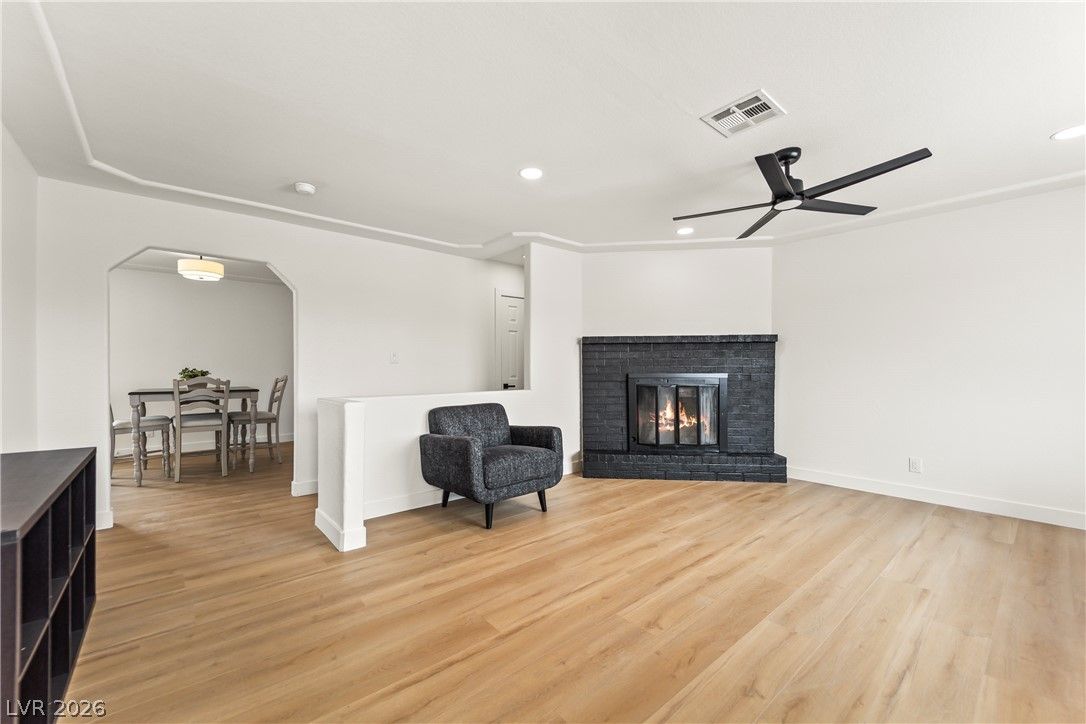 4890 Idaho Avenue — photo 4 of 15